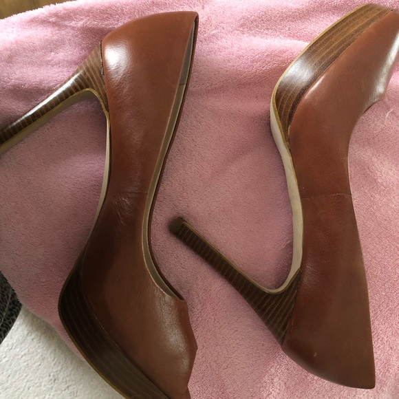 Anne Klein - Picture 4 of 4